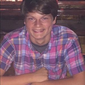 Meet your Posher, Gregory